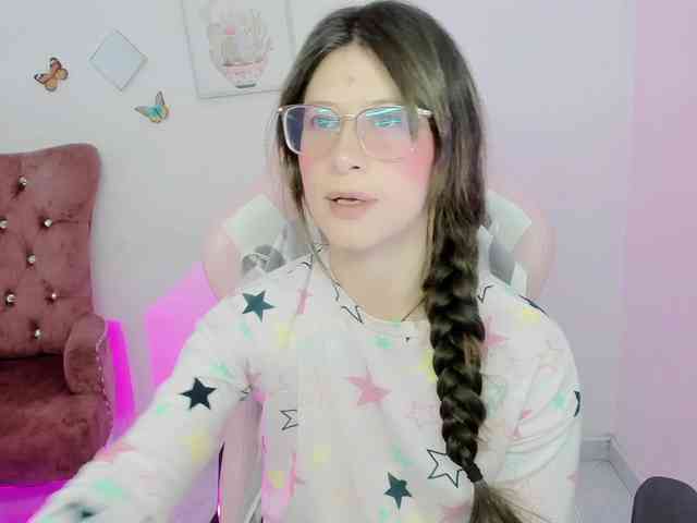 ZooeyBelair webcam