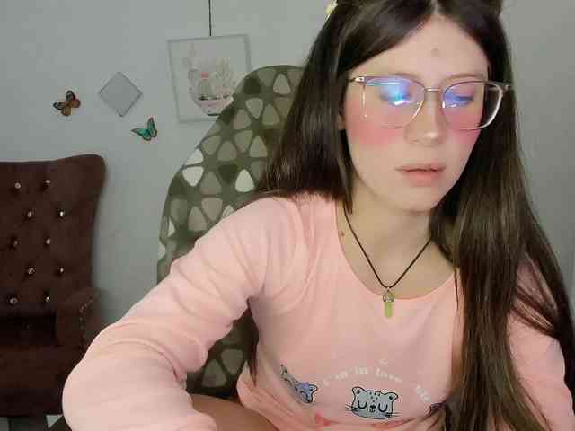 ZooeyBelair webcam