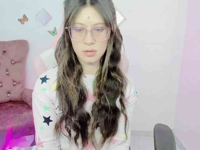 ZooeyBelair webcam