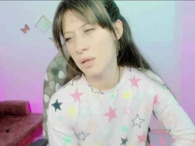 ZooeyBelair webcam