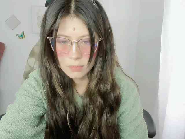 ZooeyBelair webcam