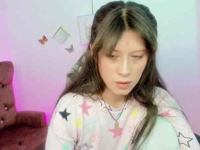 ZooeyBelair webcam