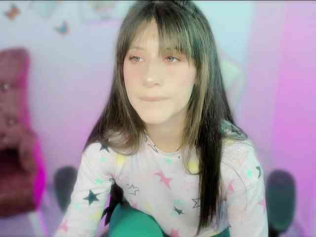 ZooeyBelair webcam