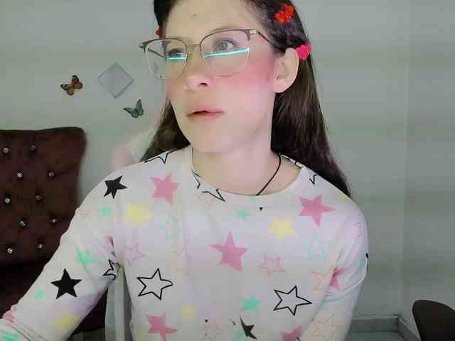 ZooeyBelair webcam