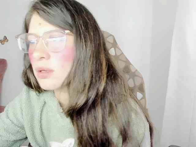 ZooeyBelair webcam