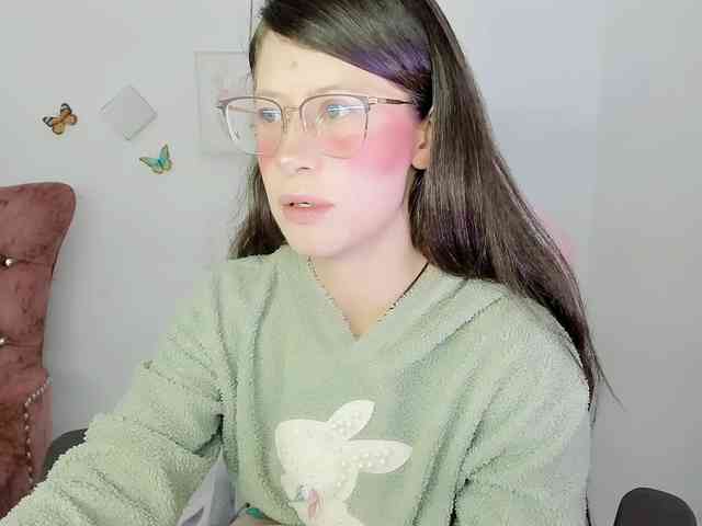 ZooeyBelair webcam