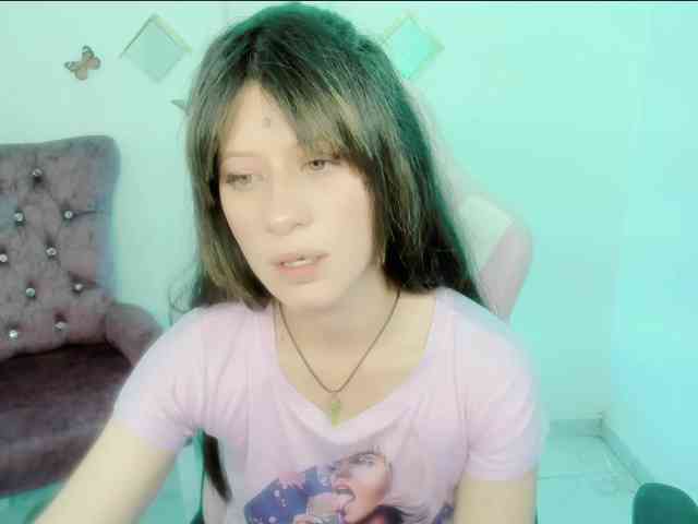 ZooeyBelair webcam