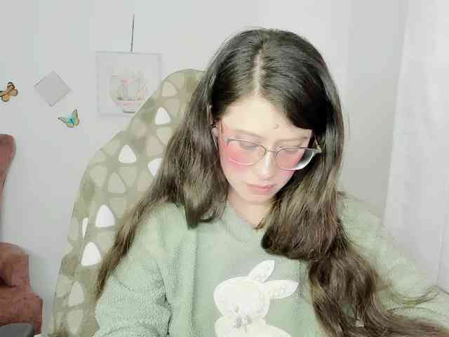 ZooeyBelair webcam