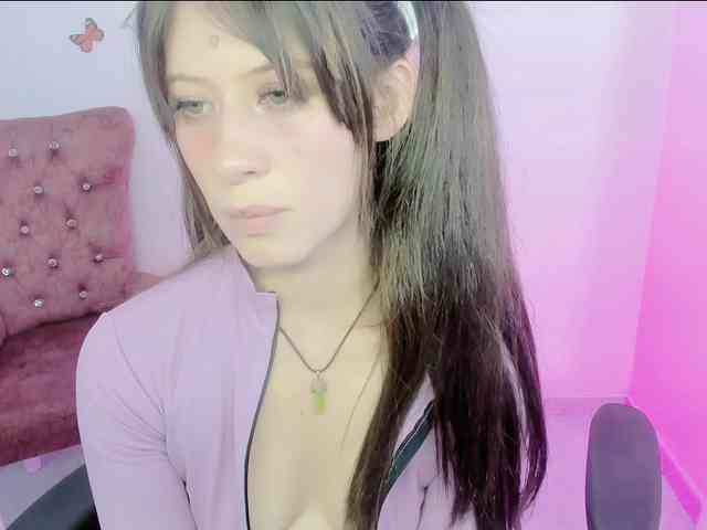 ZooeyBelair webcam