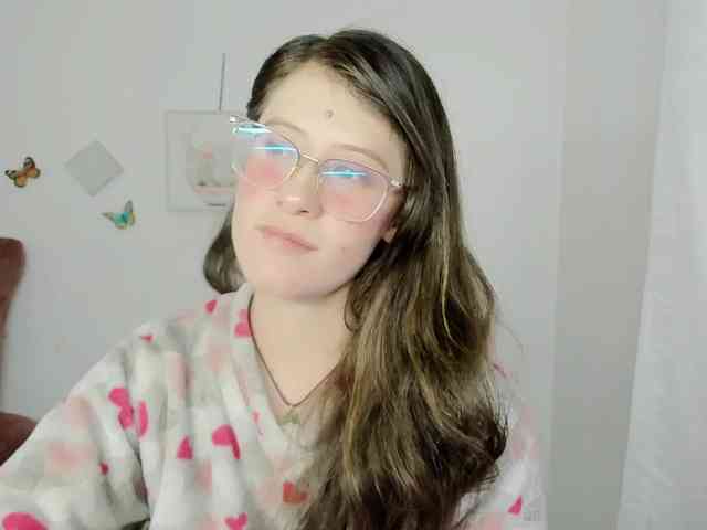 ZooeyBelair webcam