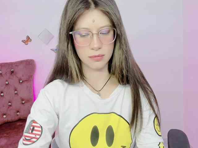 ZooeyBelair webcam