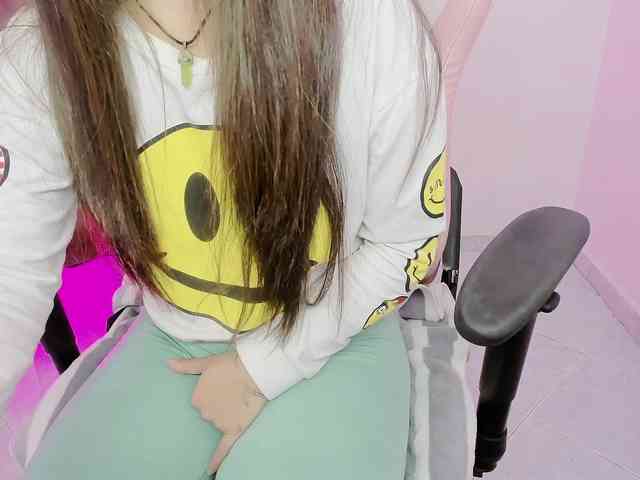 ZooeyBelair webcam