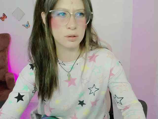 ZooeyBelair webcam