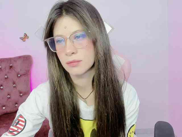 ZooeyBelair webcam