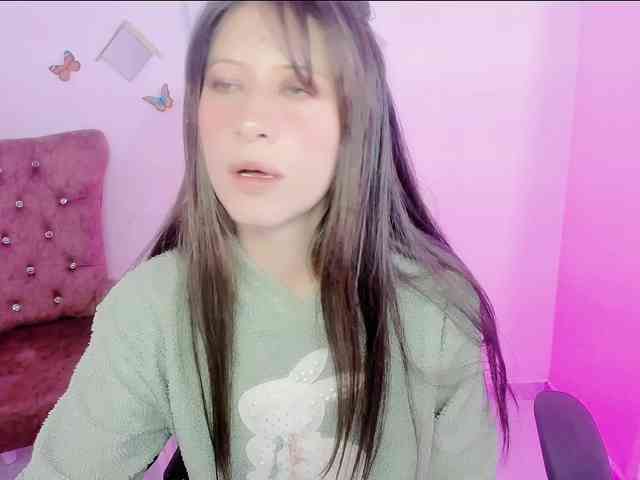 ZooeyBelair webcam