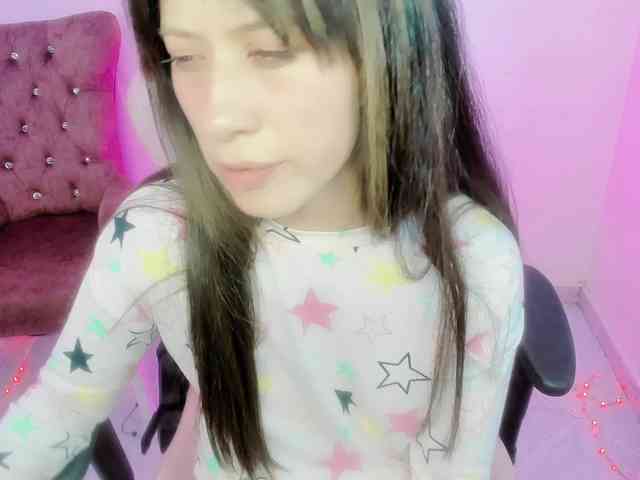 ZooeyBelair webcam