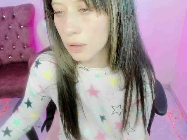 ZooeyBelair webcam