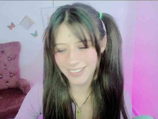 ZooeyBelair webcam