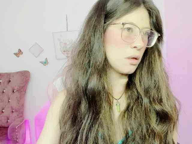 ZooeyBelair webcam
