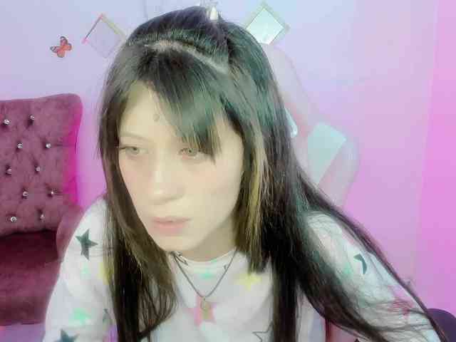 ZooeyBelair webcam