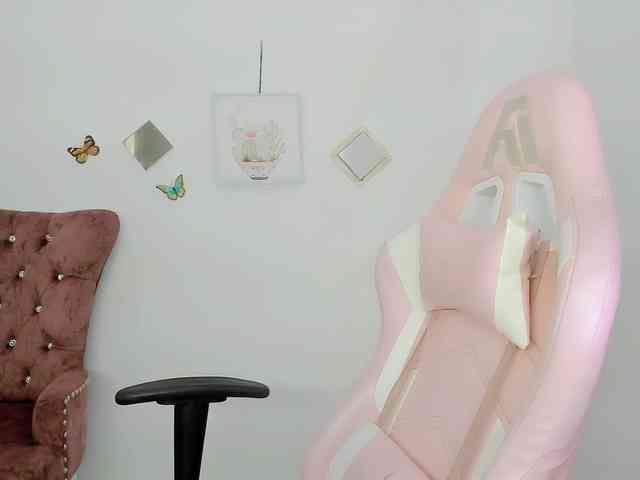 ZooeyBelair ZooeyBelair