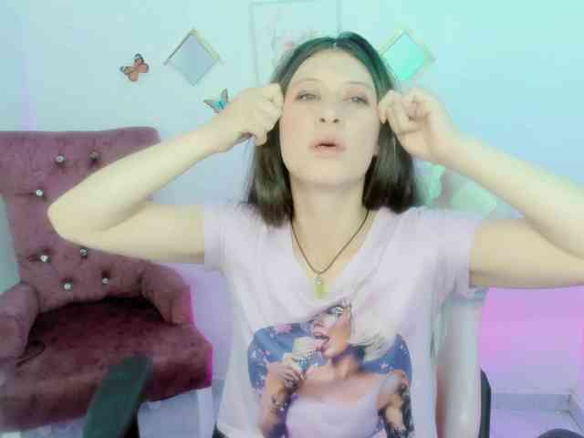 ZooeyBelair webcam