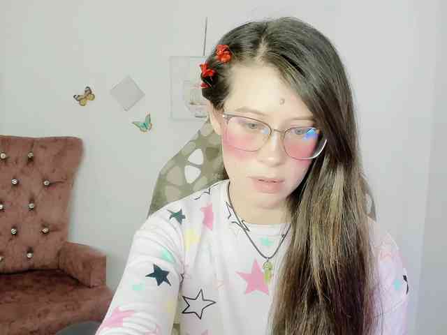 ZooeyBelair webcam