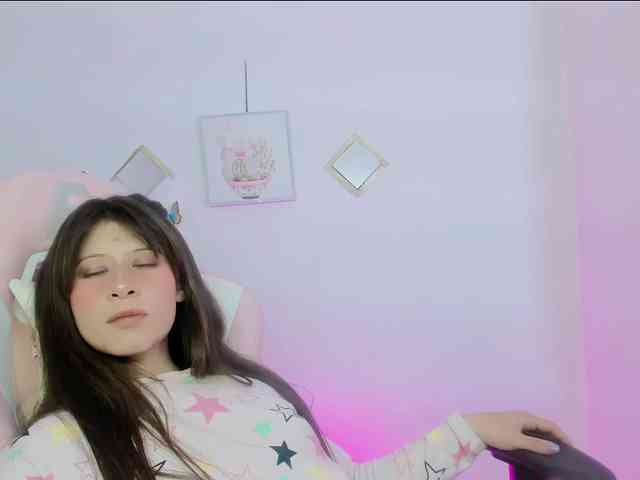 ZooeyBelair webcam