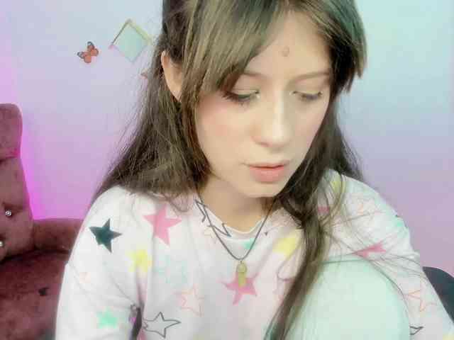 ZooeyBelair webcam