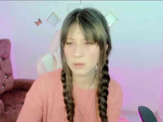ZooeyBelair webcam