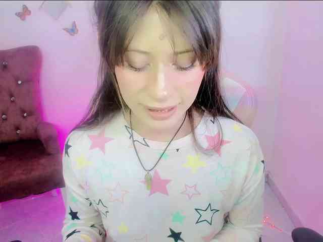 ZooeyBelair webcam