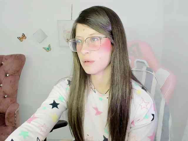 ZooeyBelair webcam