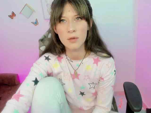ZooeyBelair webcam