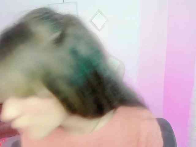 ZooeyBelair webcam