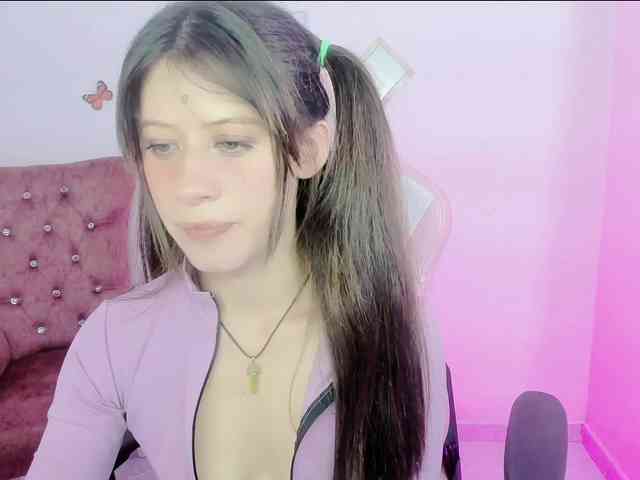 ZooeyBelair webcam
