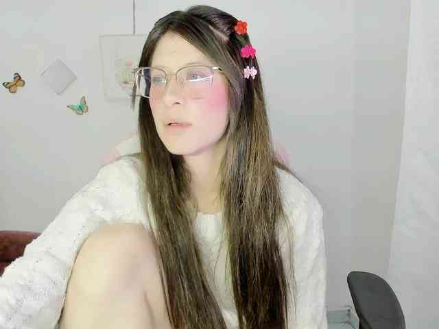 ZooeyBelair webcam