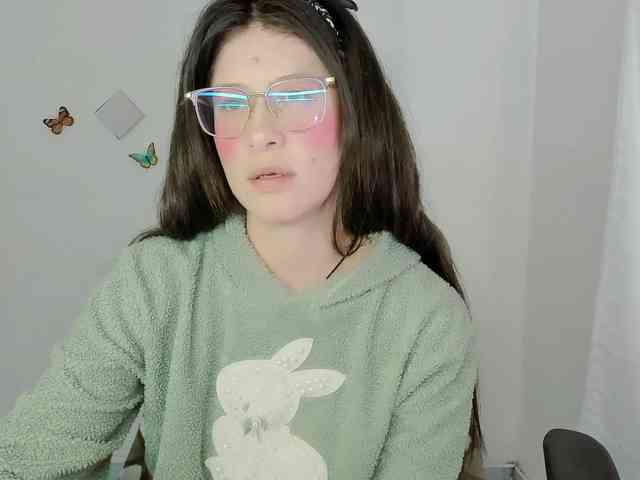 ZooeyBelair webcam