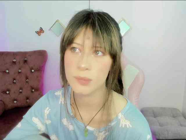 ZooeyBelair webcam
