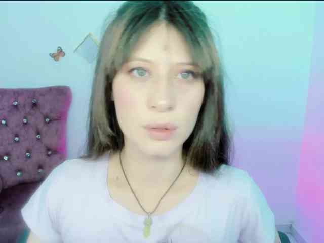 ZooeyBelair webcam