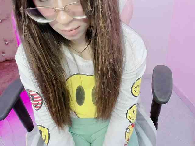 ZooeyBelair webcam