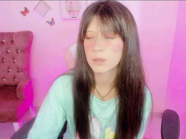 ZooeyBelair webcam