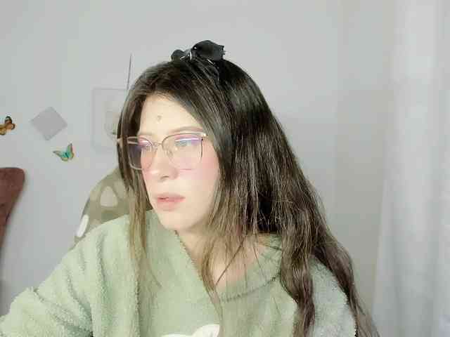 ZooeyBelair webcam