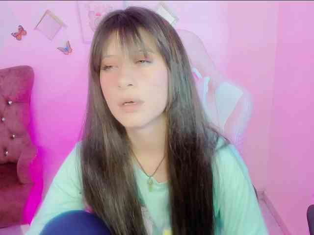 ZooeyBelair webcam