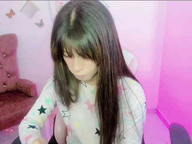 ZooeyBelair webcam