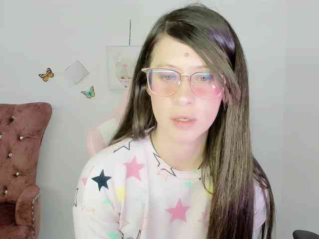 ZooeyBelair webcam