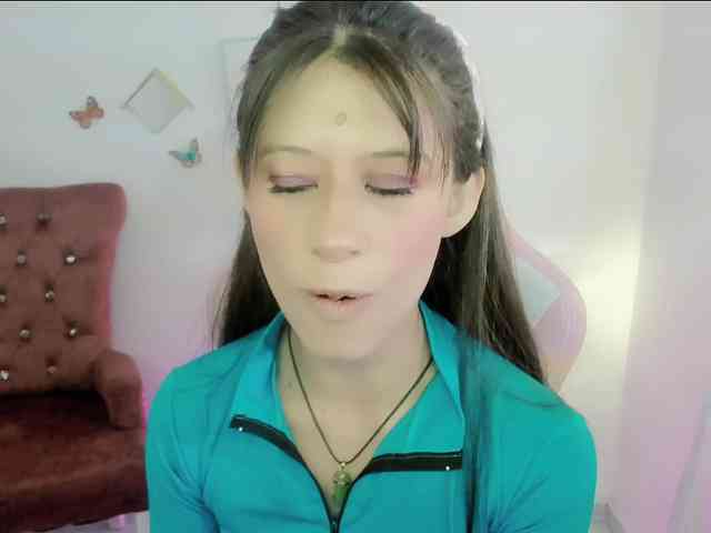 ZooeyBelair webcam