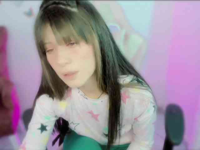 ZooeyBelair webcam