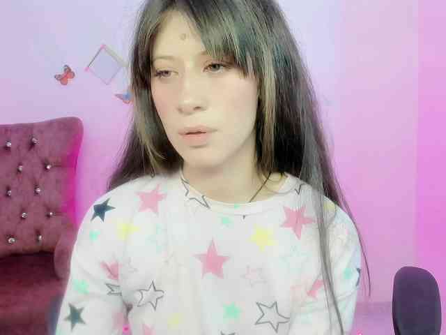 ZooeyBelair webcam