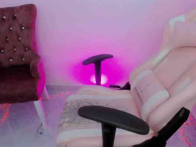 ZooeyBelair webcam
