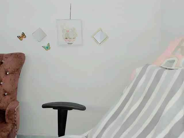 ZooeyBelair ZooeyBelair